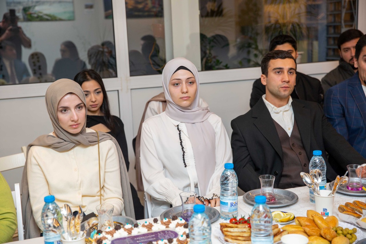 Komitə sədri Barselona Azərbaycan Evini ziyarət edib - FOTOLAR